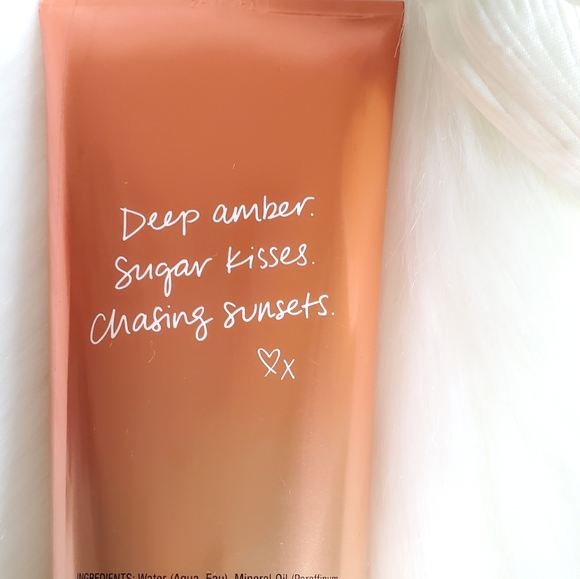 VICTORIA'S SECRET AMBER ROMANCE FRAGRANCE LOTION 236ml NEW - Picture 3 of 5